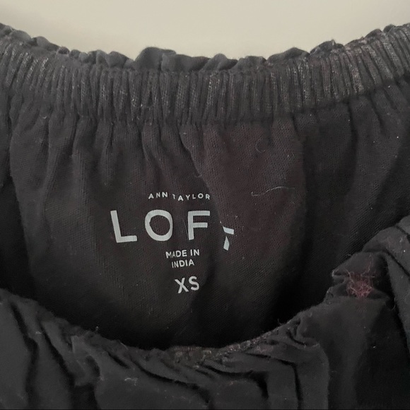 LOFT Scalloped Lace Off Shoulder Top XS - Picture 3 of 6